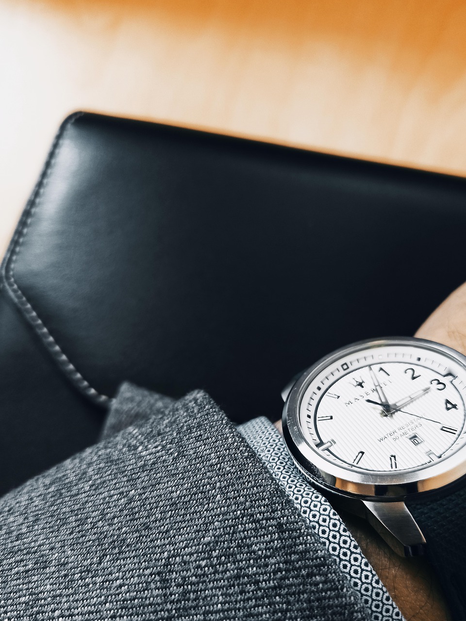 découvrez l'art de la négociation : techniques, stratégies et astuces pour réussir vos échanges. améliorez vos compétences en communication et atteignez des accords satisfaisants pour toutes les parties.