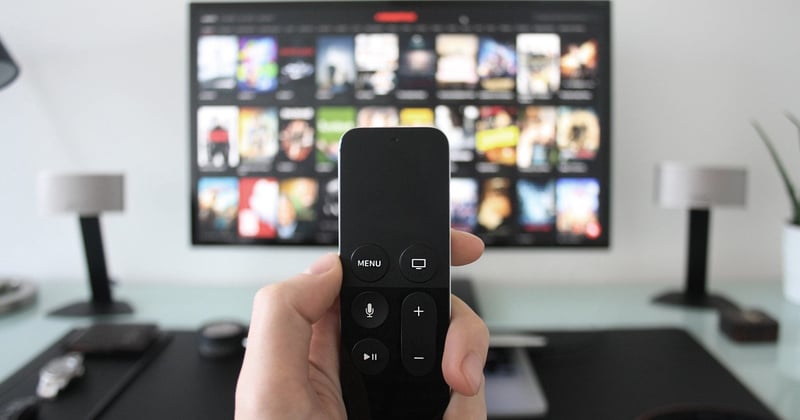 Comment allumer sa TV Freebox Révolution sans télécommande