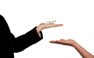 Les avantages et les inconvénients des commerciaux