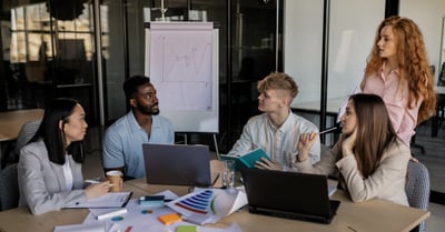 Étude de marché : comprendre les tendances pour mieux cibler votre audience