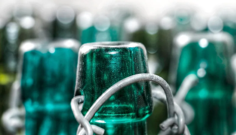 Plakglass vs verre : le match de 2026