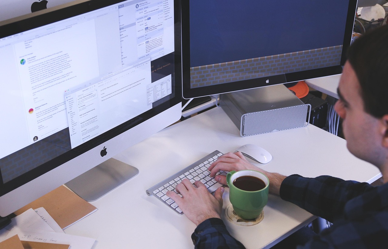 découvrez les stratégies et tendances essentielles du marketing b2b pour optimiser vos relations commerciales, augmenter vos ventes et renforcer votre présence sur le marché. apprenez à tirer parti des outils digitaux et à créer des campagnes efficaces qui ciblent vos entreprises partenaires.