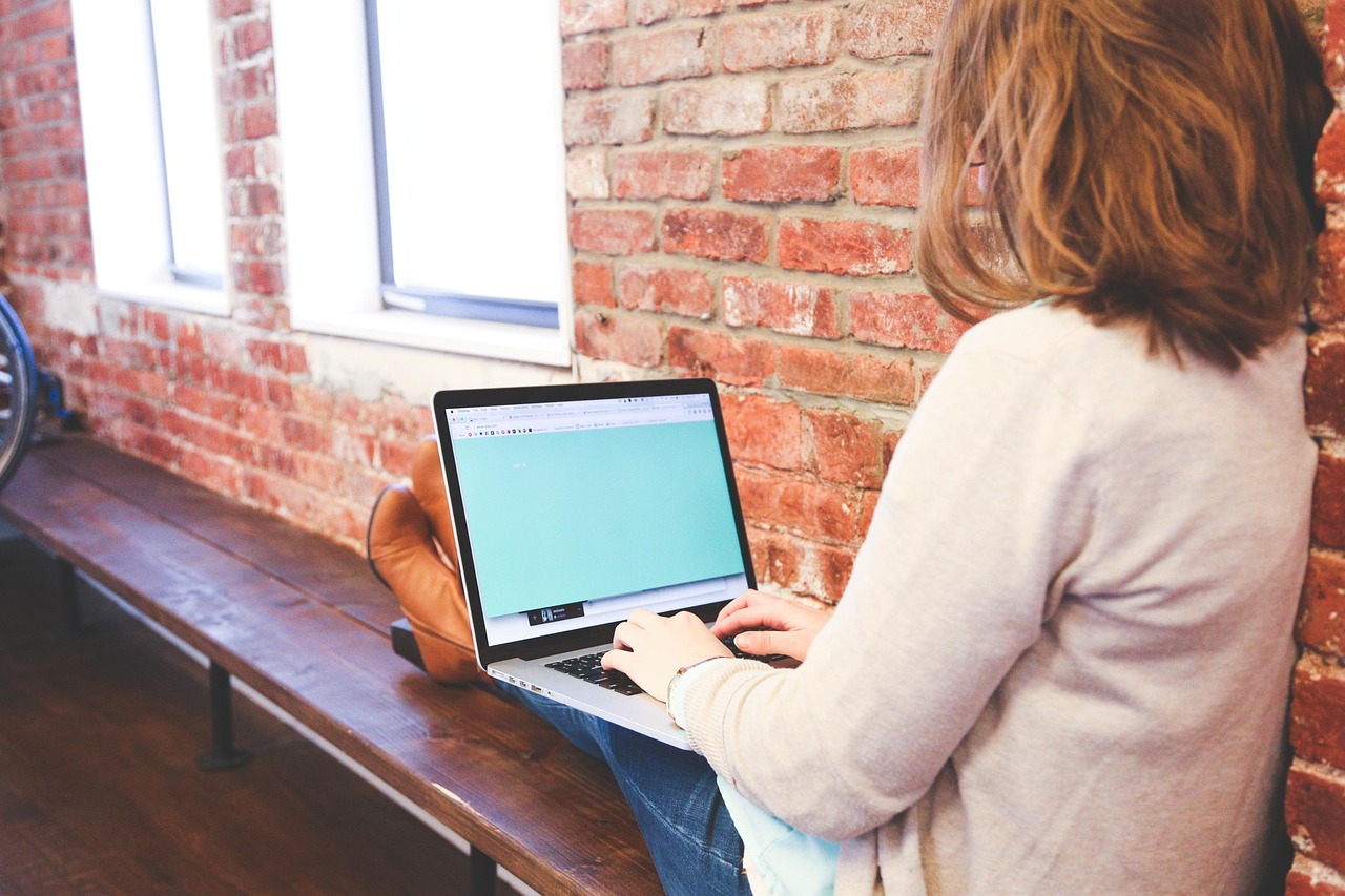 découvrez comment élaborer un business plan efficace pour assurer la réussite de votre projet entrepreneurial. nos conseils vous guideront à travers chaque étape, de l'analyse de marché à la projection financière, afin de convaincre investisseurs et partenaires.