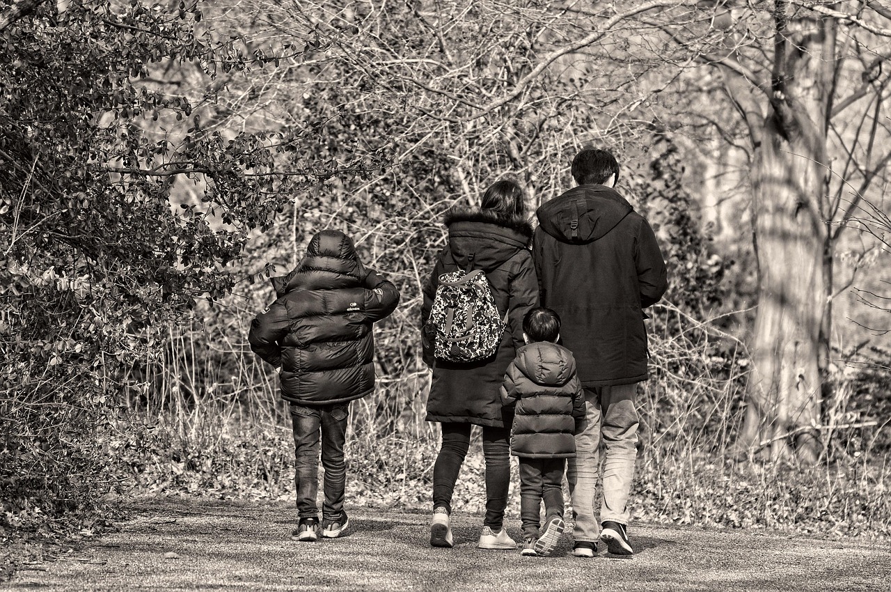 découvrez des idées et conseils pour organiser des sorties en famille mémorables, adaptées à tous les âges. profitez d'activités ludiques pour renforcer les liens et vivre des moments inoubliables ensemble !