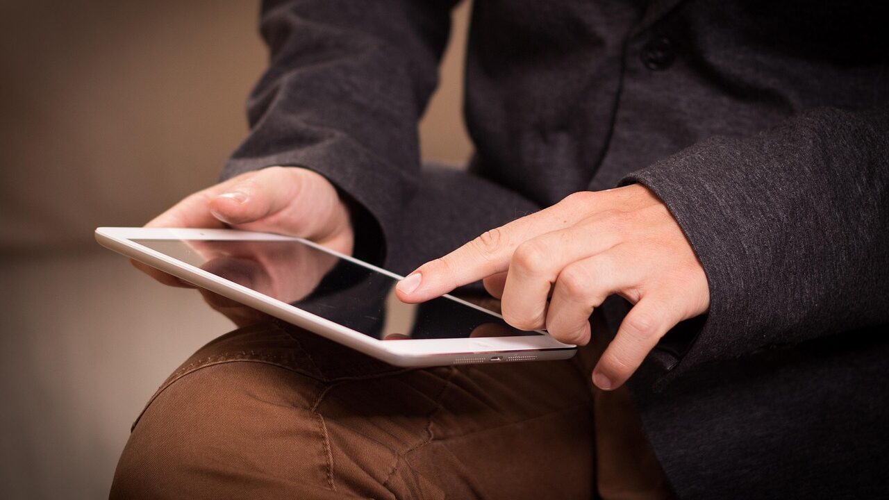Communication commerciale : Stratégies efficaces pour optimiser vos interactions clients